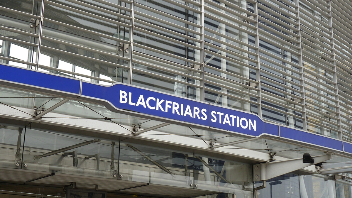 The nameplate for Blackfriars tube station