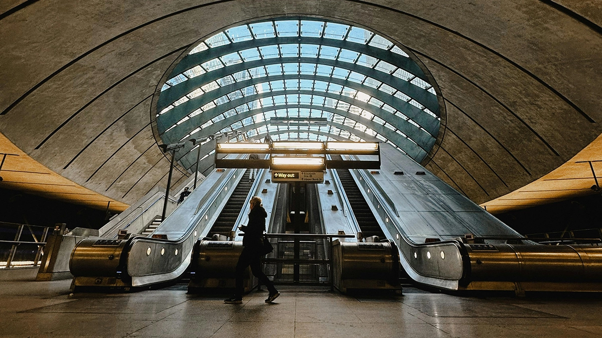 The entrance hall and escalators at Canary Wharf station