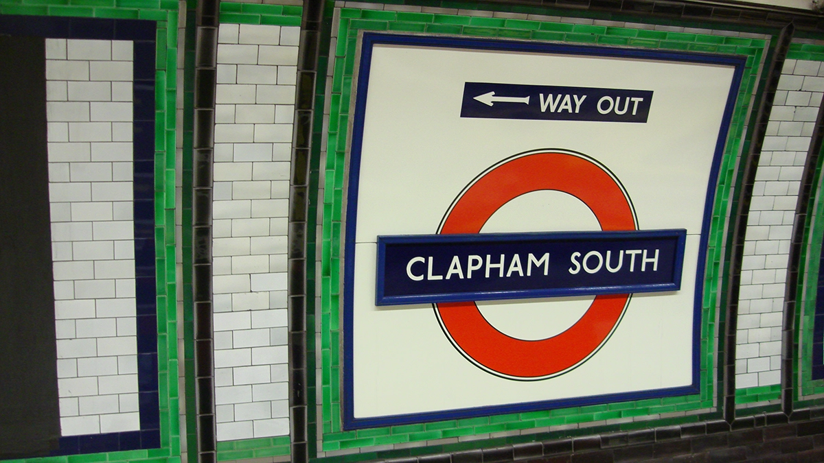 A Clapham South roundel