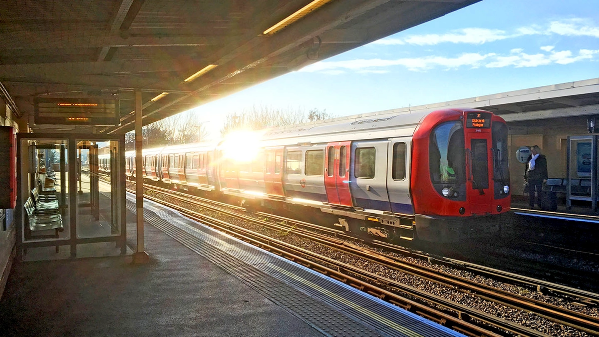 A view across the surface level platforms at Goldhawk Road underground station
