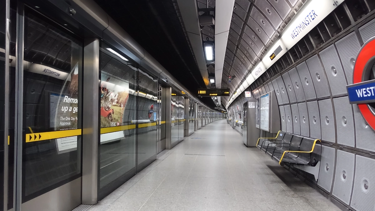 A Jubilee line platform at Westminster tube station