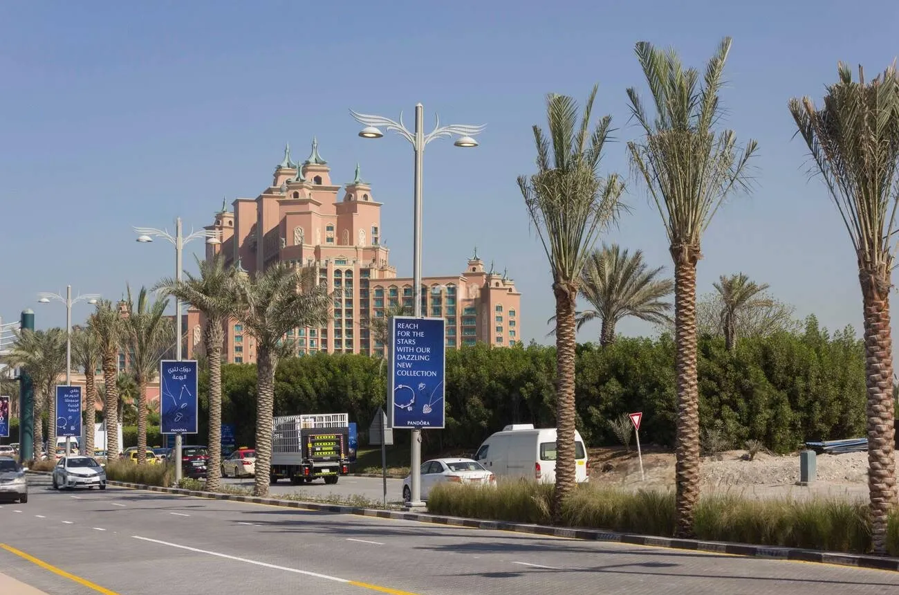 Lamppost Advertising - Dubai Advertising