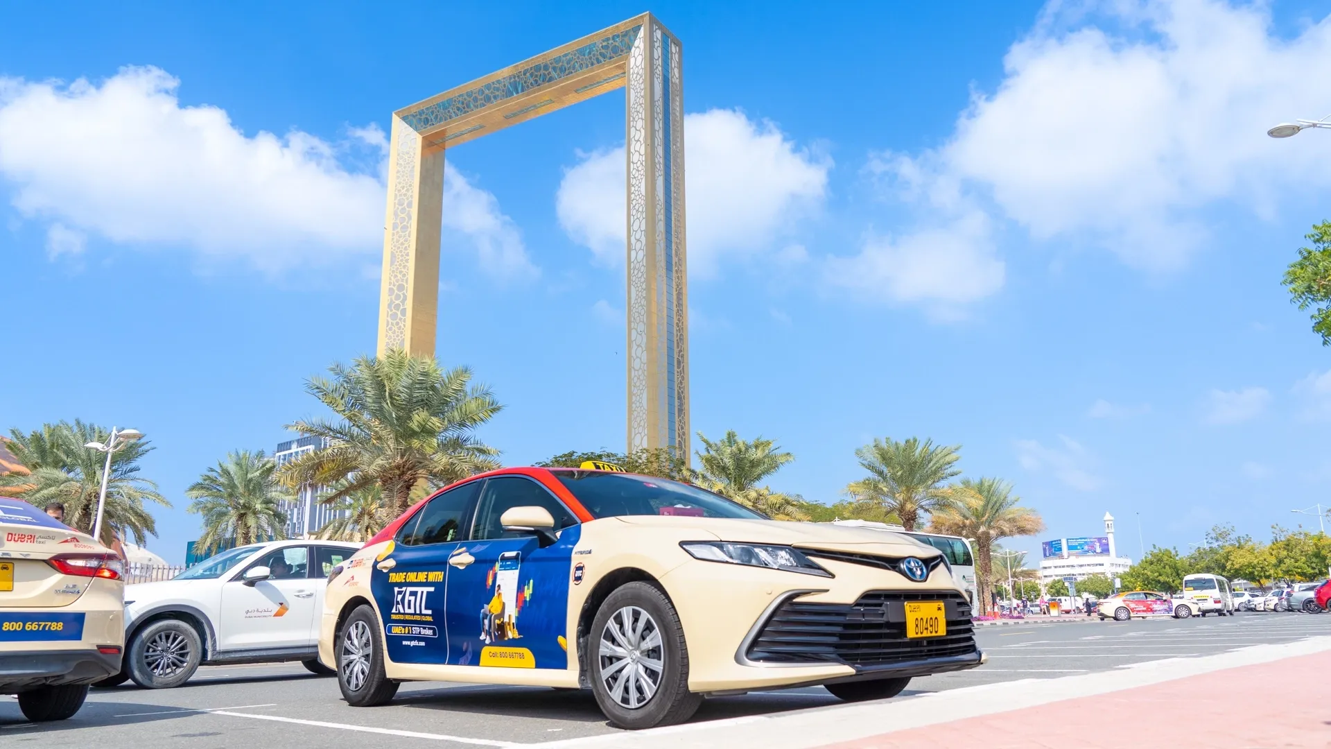 Taxis Advertising in Dubai - Advertise OOH with Dubai Advertising