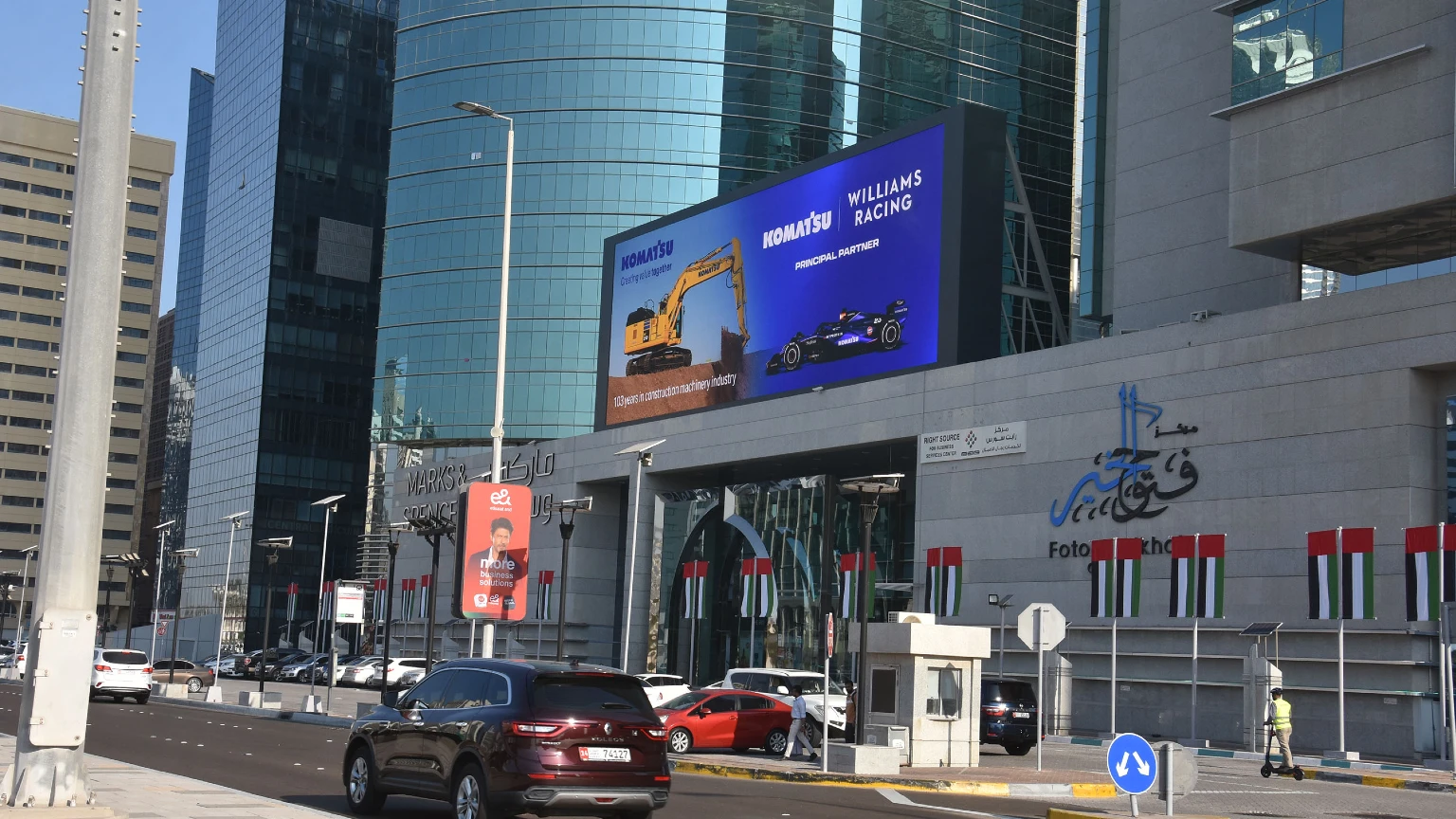 Komatsu Launches Digital OOH Ads Around Abu Dhabi to Support Williams BMW F1 Sponsorship